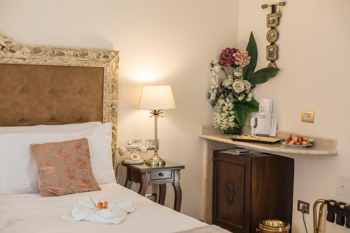 Royal Suite Trinità Dei Monti, Italy
