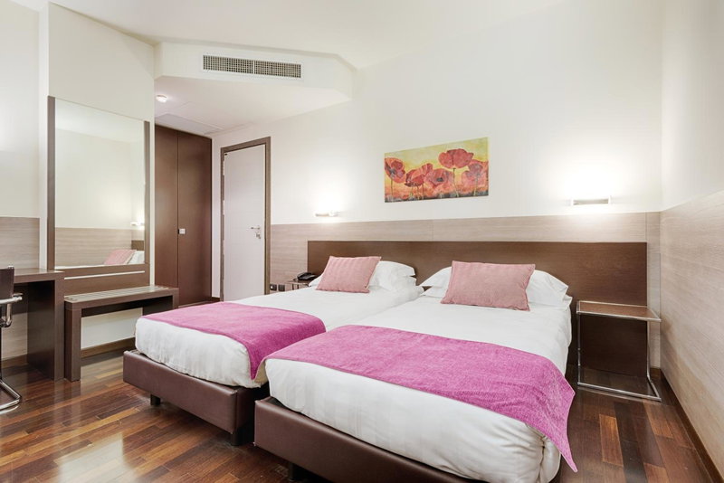 Continental Urban Art Hotel, Zola Predosa, Italy