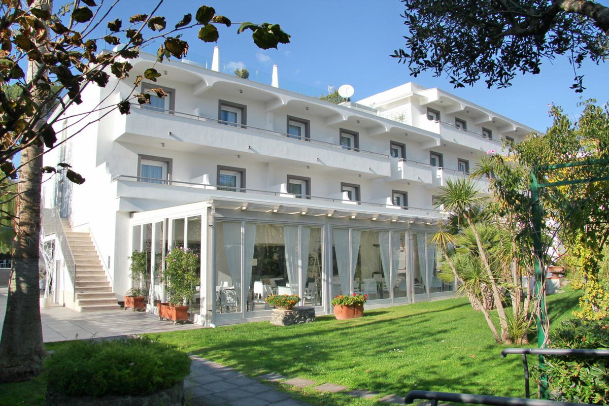 Hôtel · Hotel Marad, Torre Del Greco