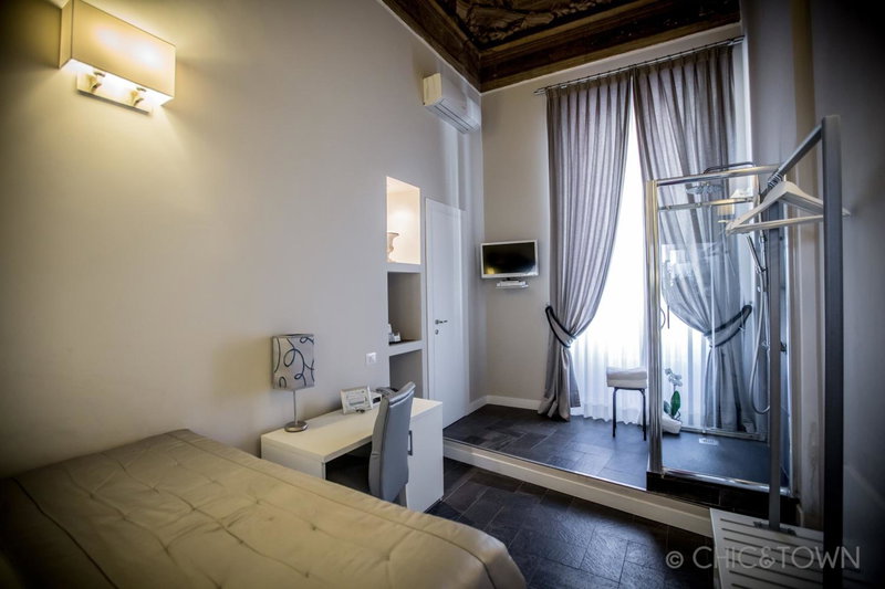 Chic & Town Luxury Rooms Piazza di Spagna, Rome, Italy