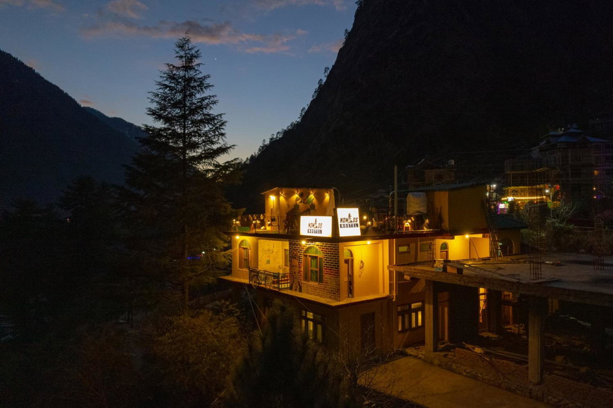 Hôtel · Nomads Hostel, Kasol