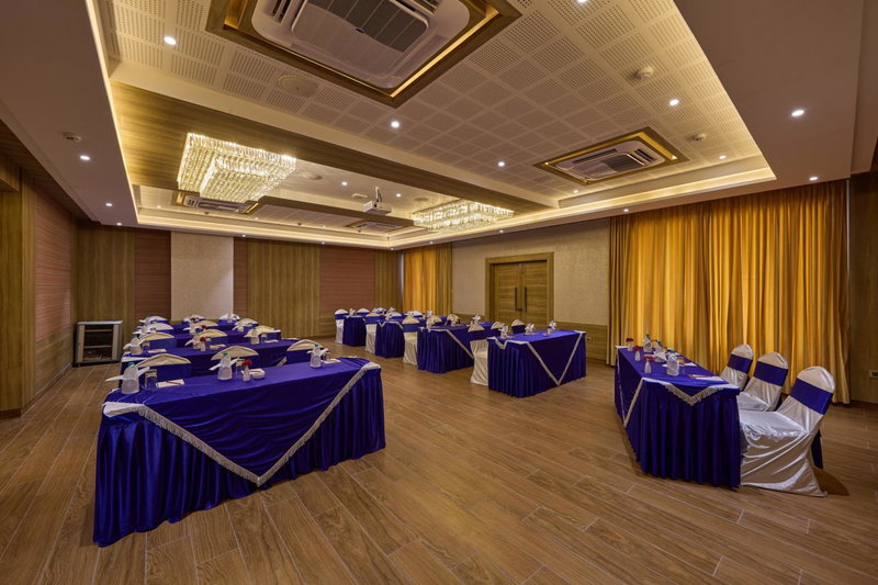 Grand Continent Hosur A Sarovar Portico Affiliate Hotel, Hosur, India
