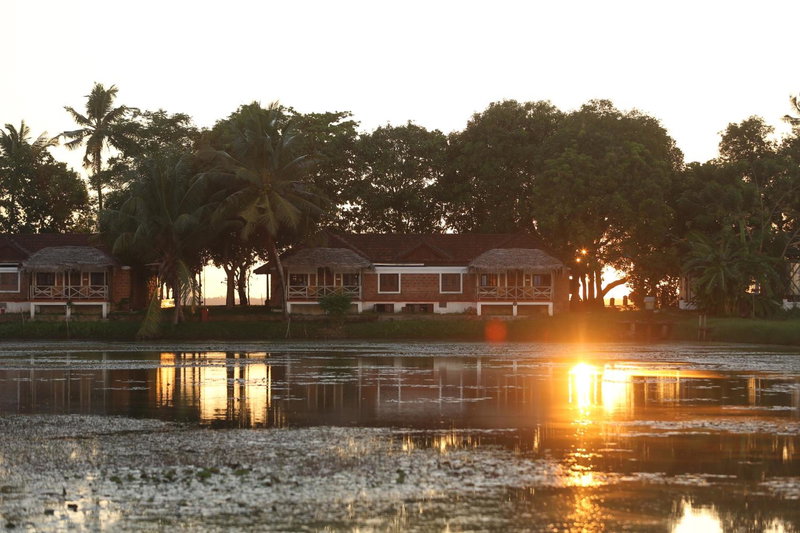 Coconut Lagoon Kumarakom - A CGH Earth Experience, Shertallai, India
