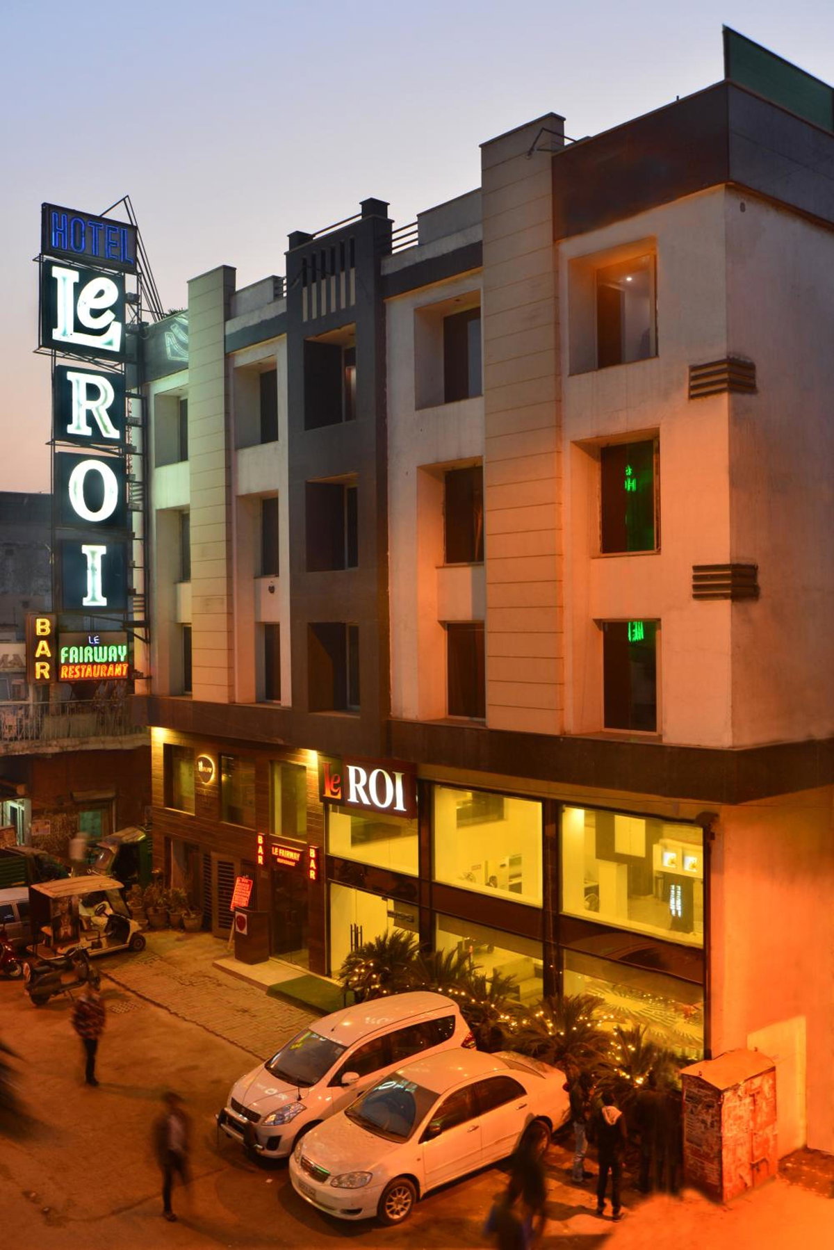 Hotel · Hotel Le Roi Near New Delhi Railway Station, New Delhi