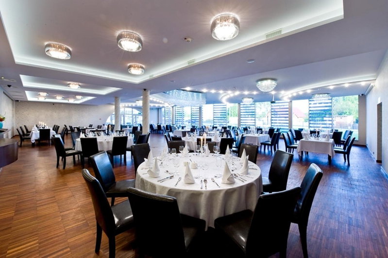 Hotel Symfonia Osjaków, Wielun, Poland