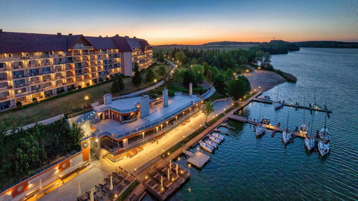 Hotel Gołębiewski Mikołajki, Польша