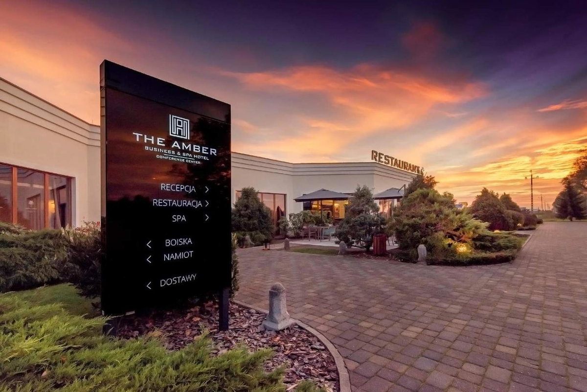 Hôtel · The Amber Business & Spa Hotel, Oleśnica