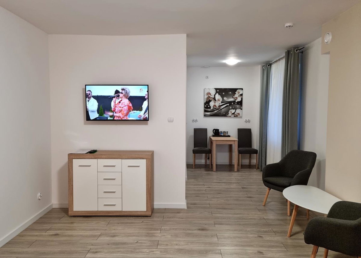 Hotel · H2U LUX Hostel Dla Ciebie, Mlawa
