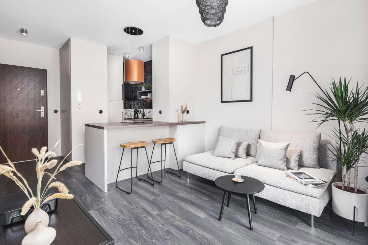 Ts New Town Studio, Polonia