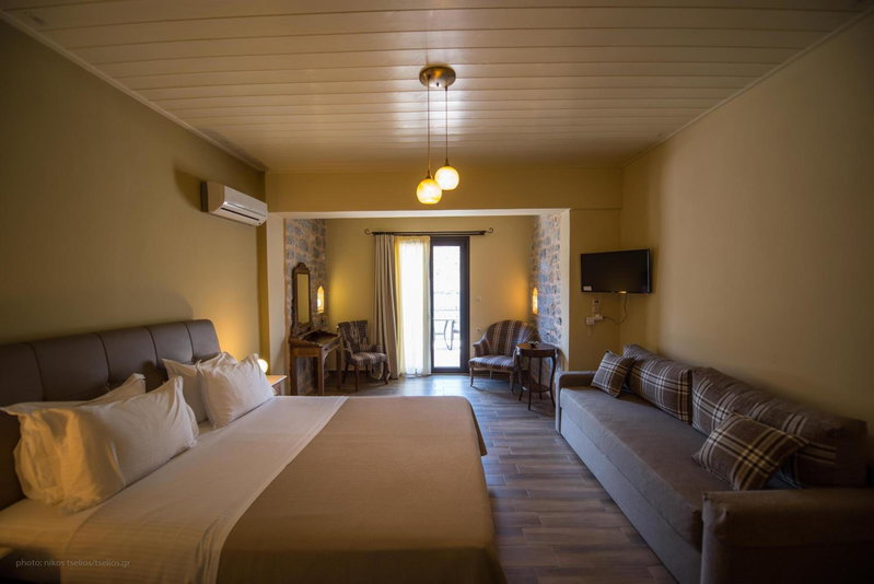 Guesthouse Laoula, Yerolimin, Greece