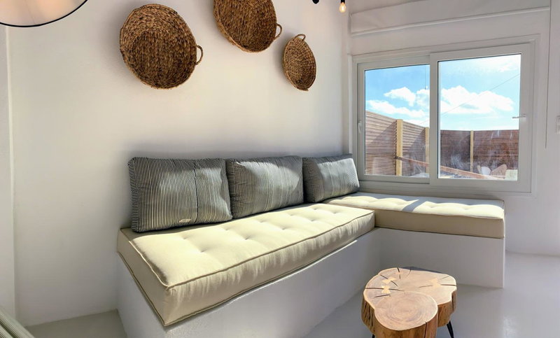 Mesanto Luxury Suites, Megalokhori, Греция