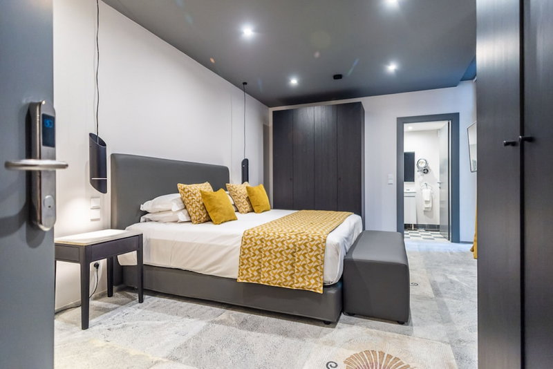 33 Solonos Suites, Athens, Греция