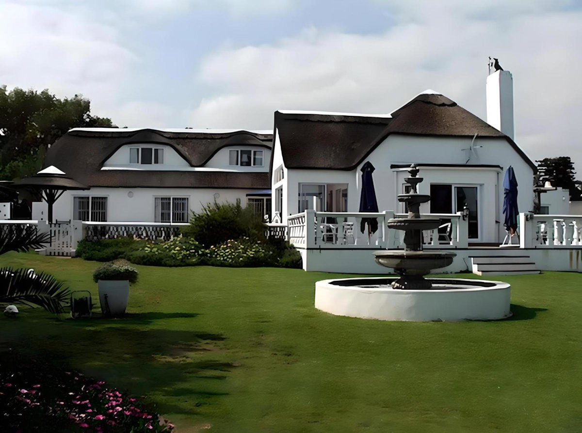 Hotel · Lagoon Lodge, Cape Town