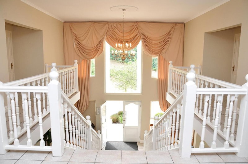 Bell Rosen Guesthouse, Cape Town, South Africa