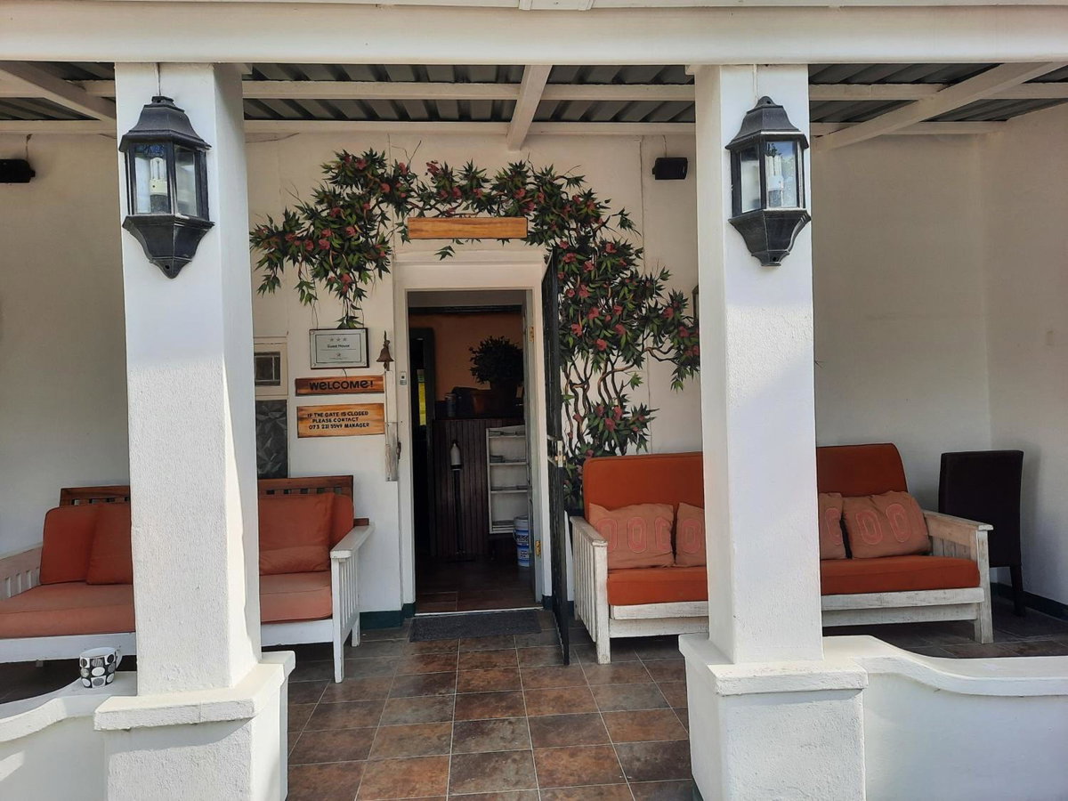 Hotel · Alpine Inn, George