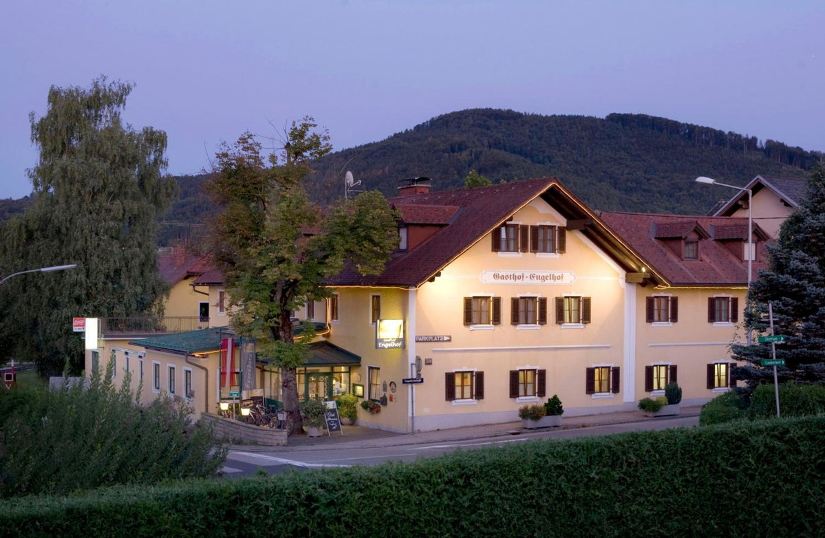 Hotel · Gasthof Engelhof, Gmunden