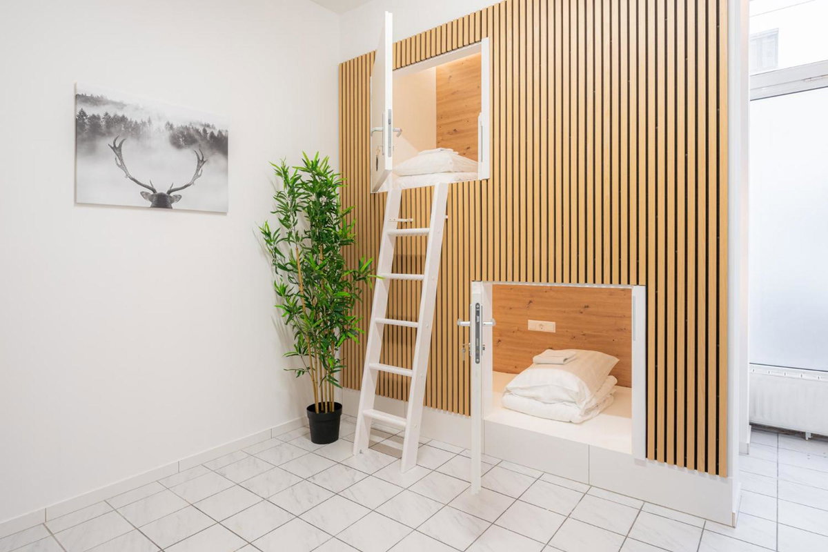 Robin Wood Capsule Hostel, Австрия