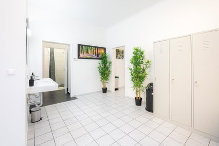 Robin Wood Capsule Hostel, Vienna, Austria