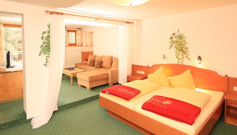 Naturhotel Lärchenhof, Ramsau am Dachstein, Austria