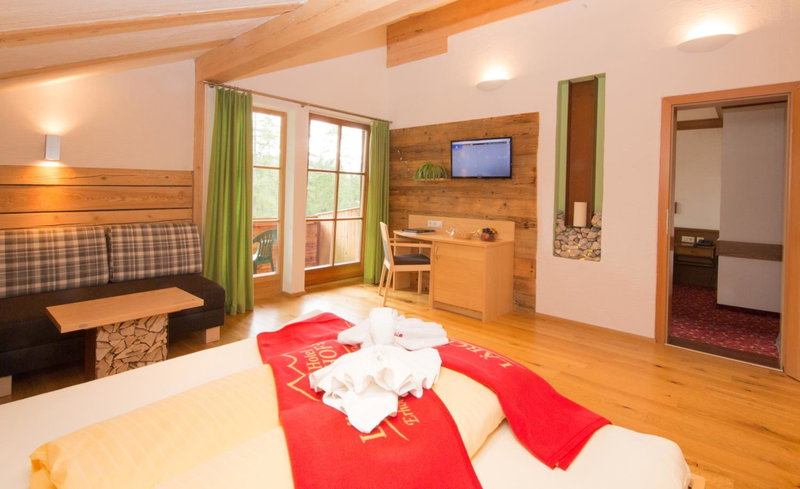 Naturhotel Lärchenhof, Ramsau am Dachstein, Austria