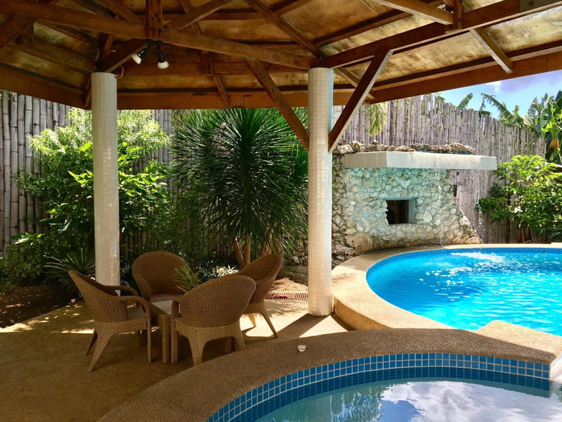 Lapu-Lapu Cottages & Restaurant, Lapu-Lapu City, Philippines