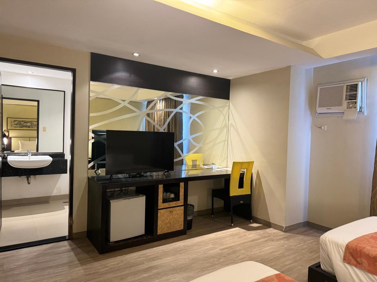 Circle Inn - Iloilo City Center, Philippines
