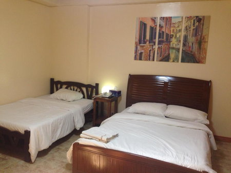 Makati Suites at Travelers Inn, Manila, Филиппины