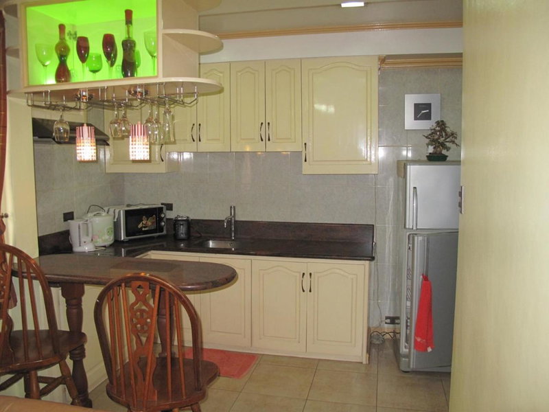 Makati Suites at Travelers Inn, Manila, Филиппины
