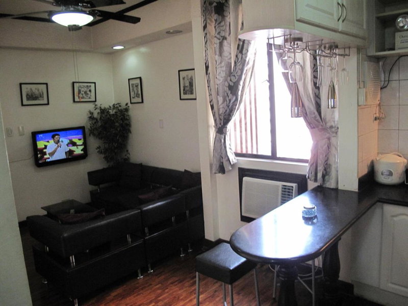 Makati Suites at Travelers Inn, Manila, Филиппины