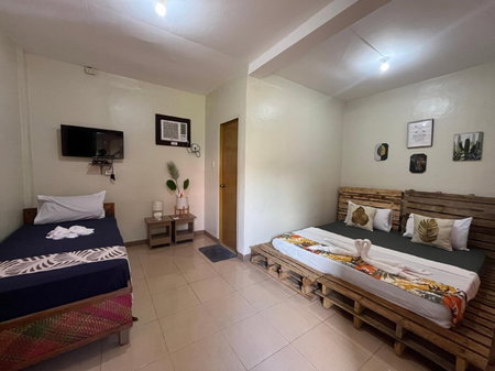 On Board Panglao Beach Hostel & Resort, Panglao, Philippines