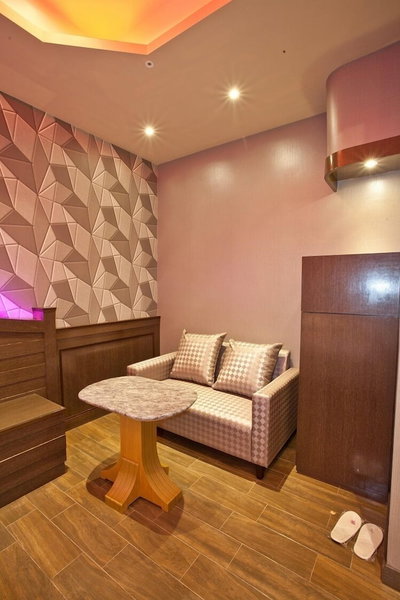 Wei Feng Exquisite Hotel Nanzi Branch, Kaohsiung, 台湾