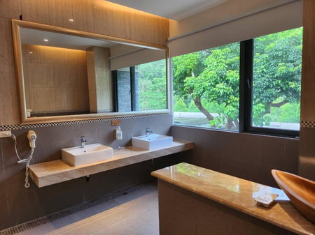 Zhe Juan Meng Tian, Sanyi, 台湾