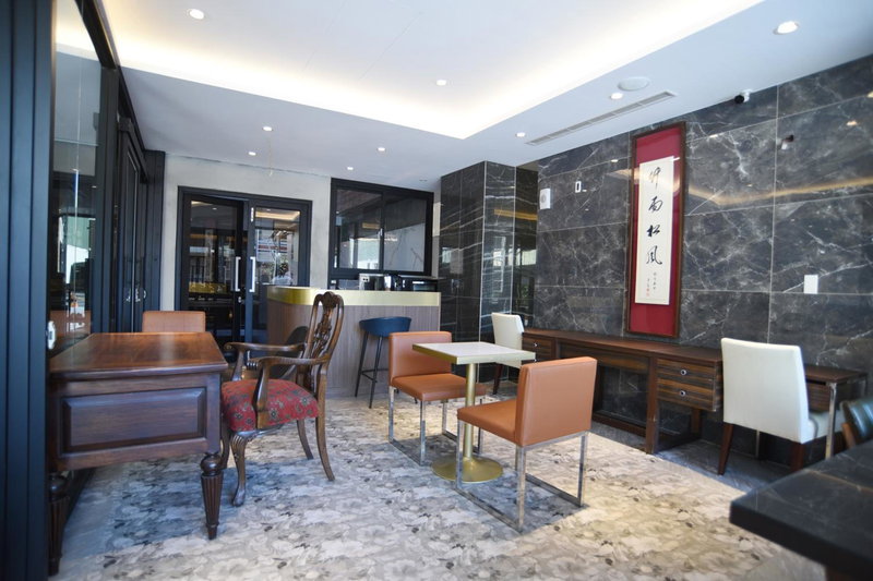 安平商旅Choona Hotel Anping晚上10點前完成自助入住且停車當天視抵達狀況提供, Tainan, 台湾