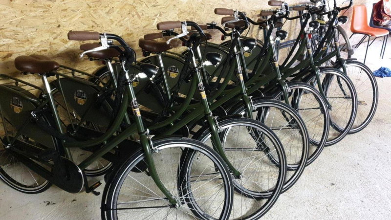 Bikes and Breakfast, City Farmer Amsterdam a Guesthouse with Free Parking, Amsterdam, Нидерланды