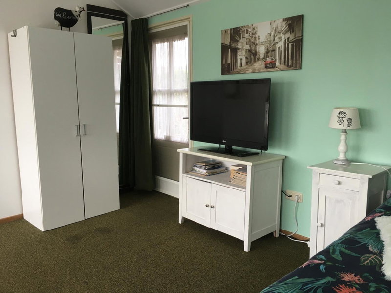 Chalet or Apartment nearby Roermond Outlet, Stevensweert, Niederlande