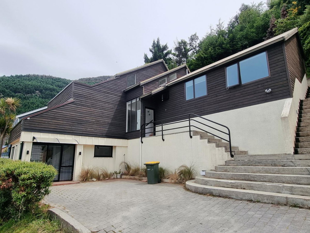Hotel · Queenstown Lakeview Holiday Home-5mins to town, Queenstown