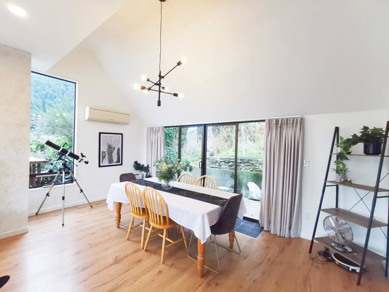 Queenstown Lakeview Holiday Home-5mins to town, Queenstown, Neuseeland