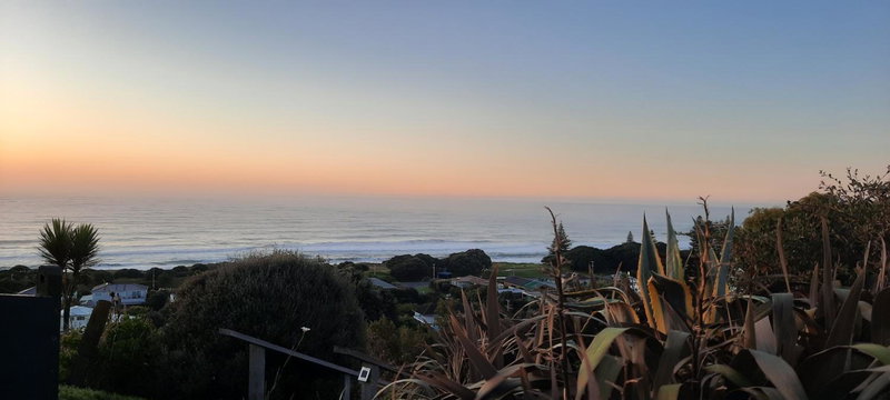 The Quarters Ocean-View Chalet, Gisborne, Nouvelle-Zélande