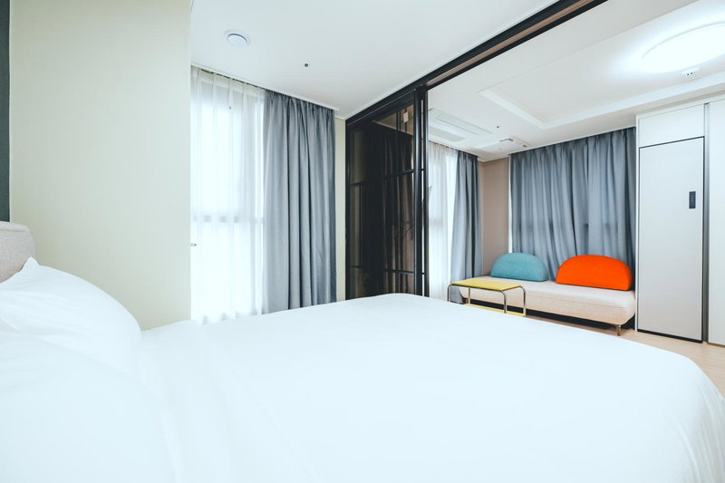H Avenue Sasang Station Residence Hotel, Busan, 대한민국