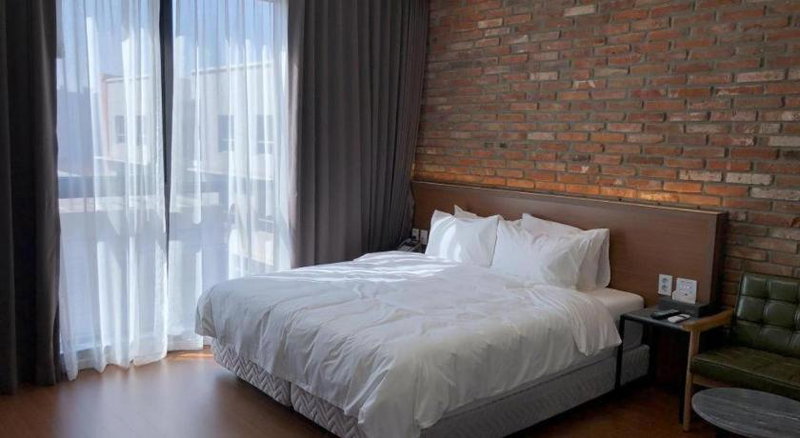 Hotel Morning Calm, Chinch'on, South Korea
