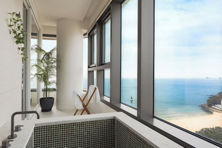 Le Collective Haeundae Paragraf, Busan, 대한민국