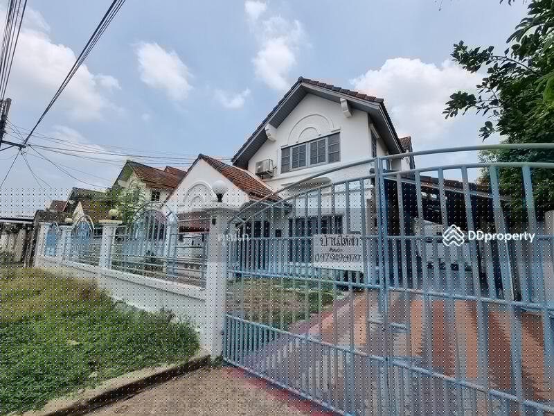House for rent in Ban Bang Kadi Pathum Thani, Thailand · Muang Ake Village, Pathum Thani · 3 rooms, 3 baths