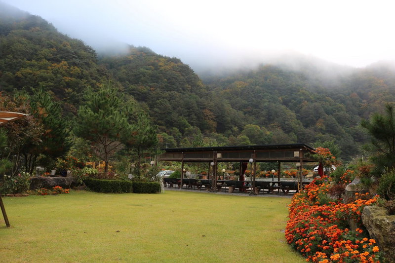Moon on the Cloud, Yeongwol, 대한민국