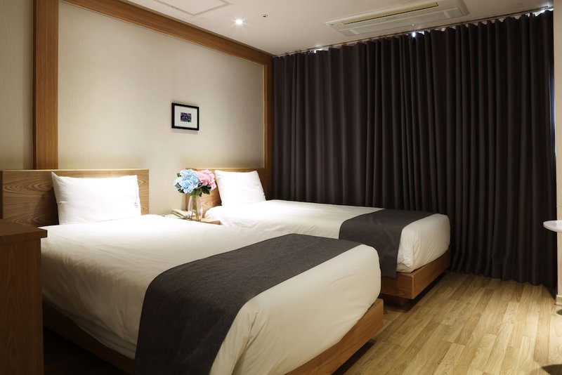 The Hotel Yeong Jong, Incheon, 대한민국