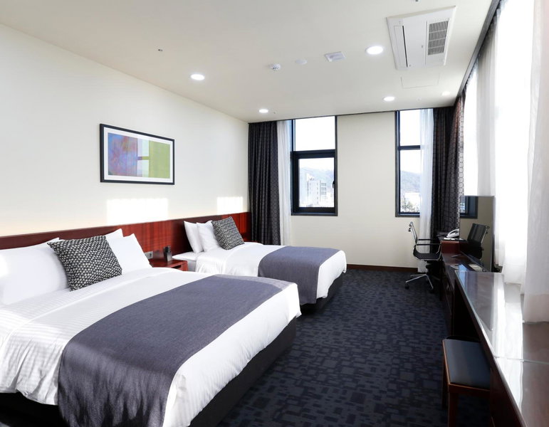 Geosung Hotel, Chinch'on, South Korea