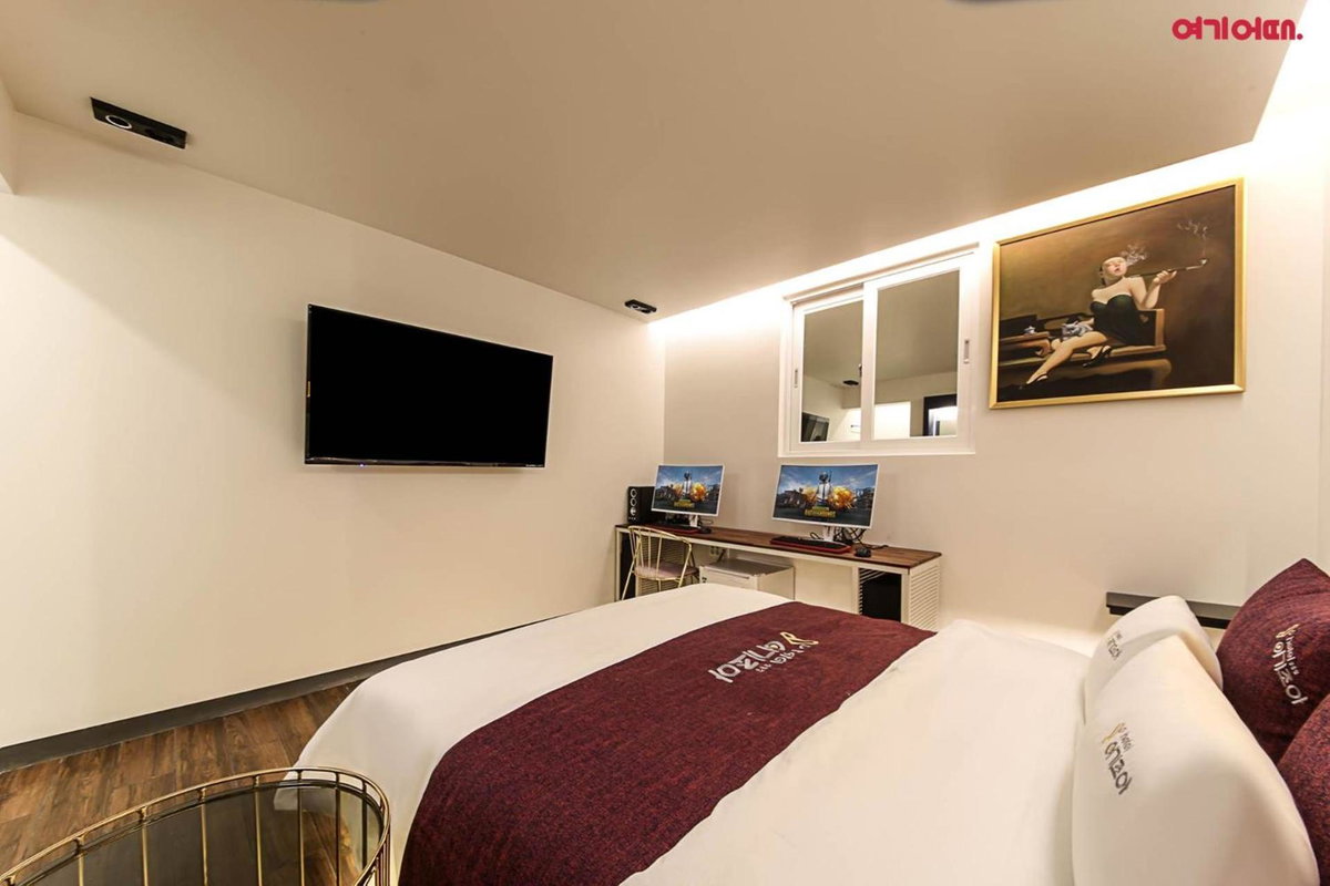 Hotel Yeogijoa, South Korea