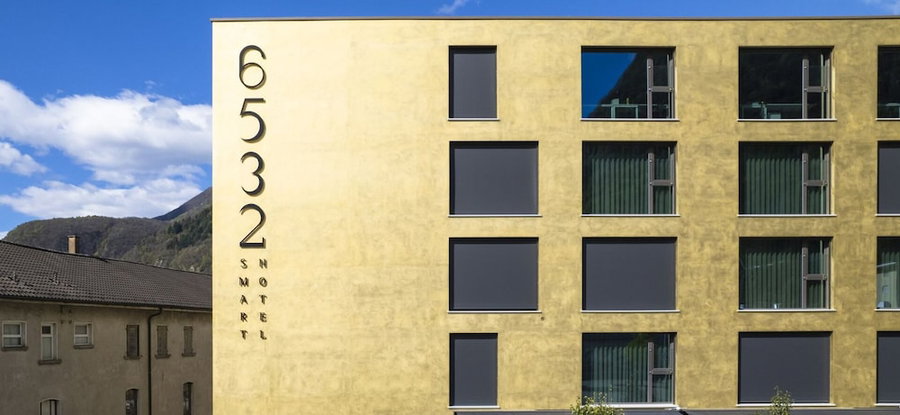 6532 Smart Hotel - Self check-in, Arbedo-Castione, Switzerland
