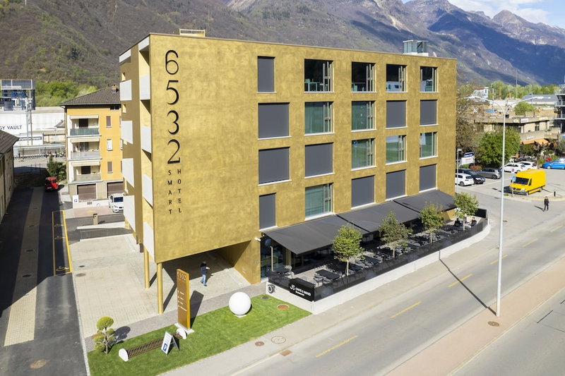 6532 Smart Hotel - Self check-in, Arbedo-Castione, Switzerland