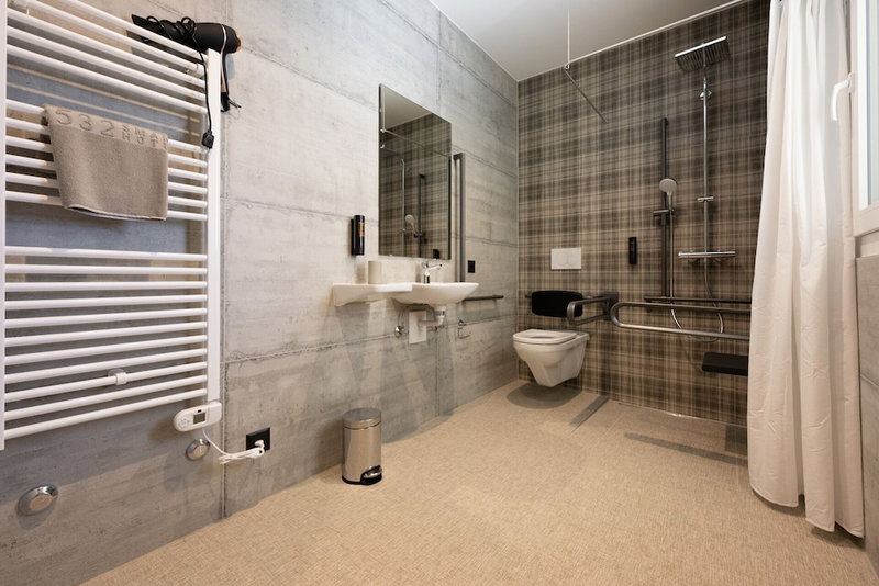 6532 Smart Hotel - Self check-in, Arbedo-Castione, Switzerland