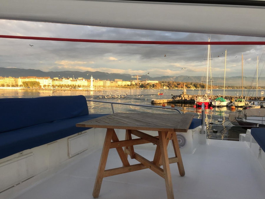 Floatinn Boat-BnB, Geneva, Швейцария